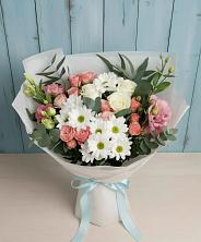Букет цветов из:  Розы, Лизиантусы и Хризантемы в Олымский