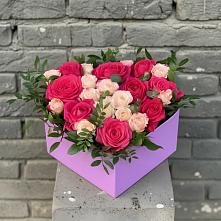 Цветочная композиция из Розы в коробке в Олымский