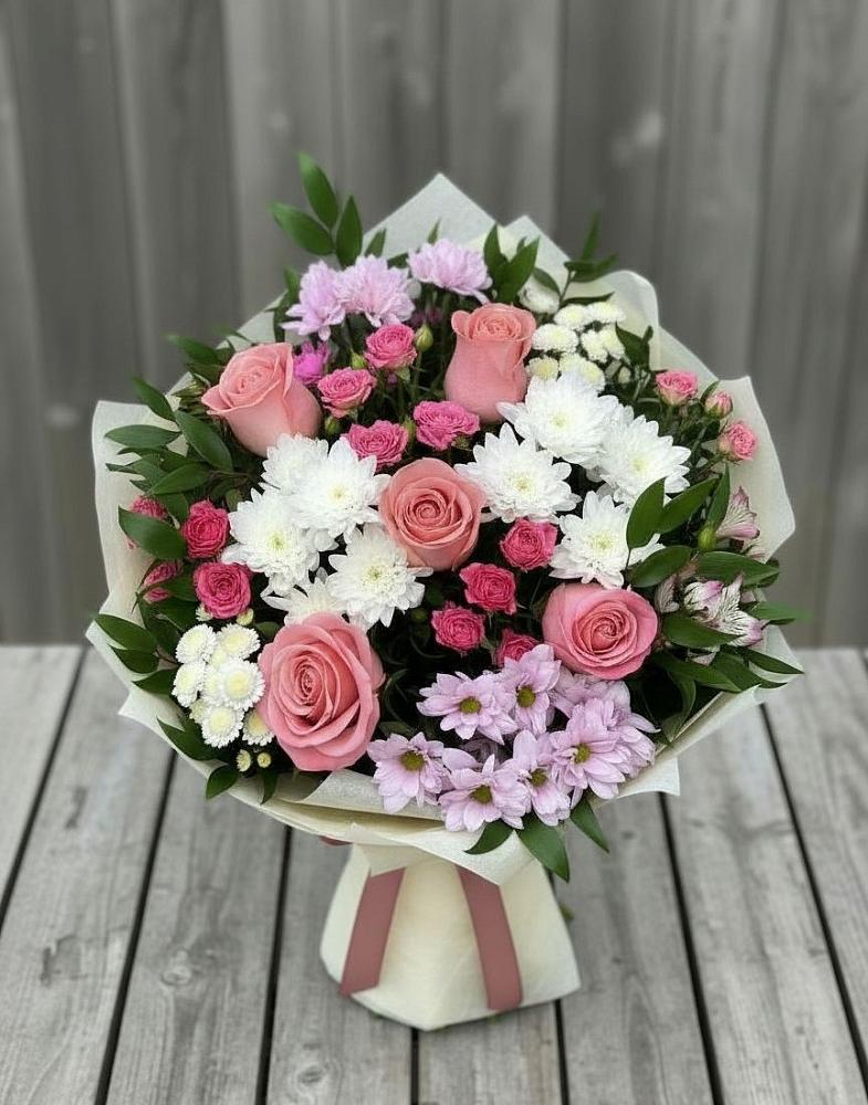Букет цветов из: Альстромерии, Гвоздики, Розы и Хризантемы в Олымский