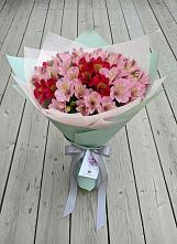 Букет цветов из:  Альстромерии в Олымский