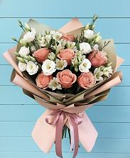 Букет цветов из:  Розы, Альстромерии и Лизиантусы в Олымский