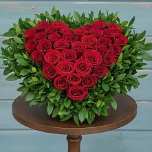 Цветочная композиция из Розы в виде сердца #REPLACE_PRED# Олымский