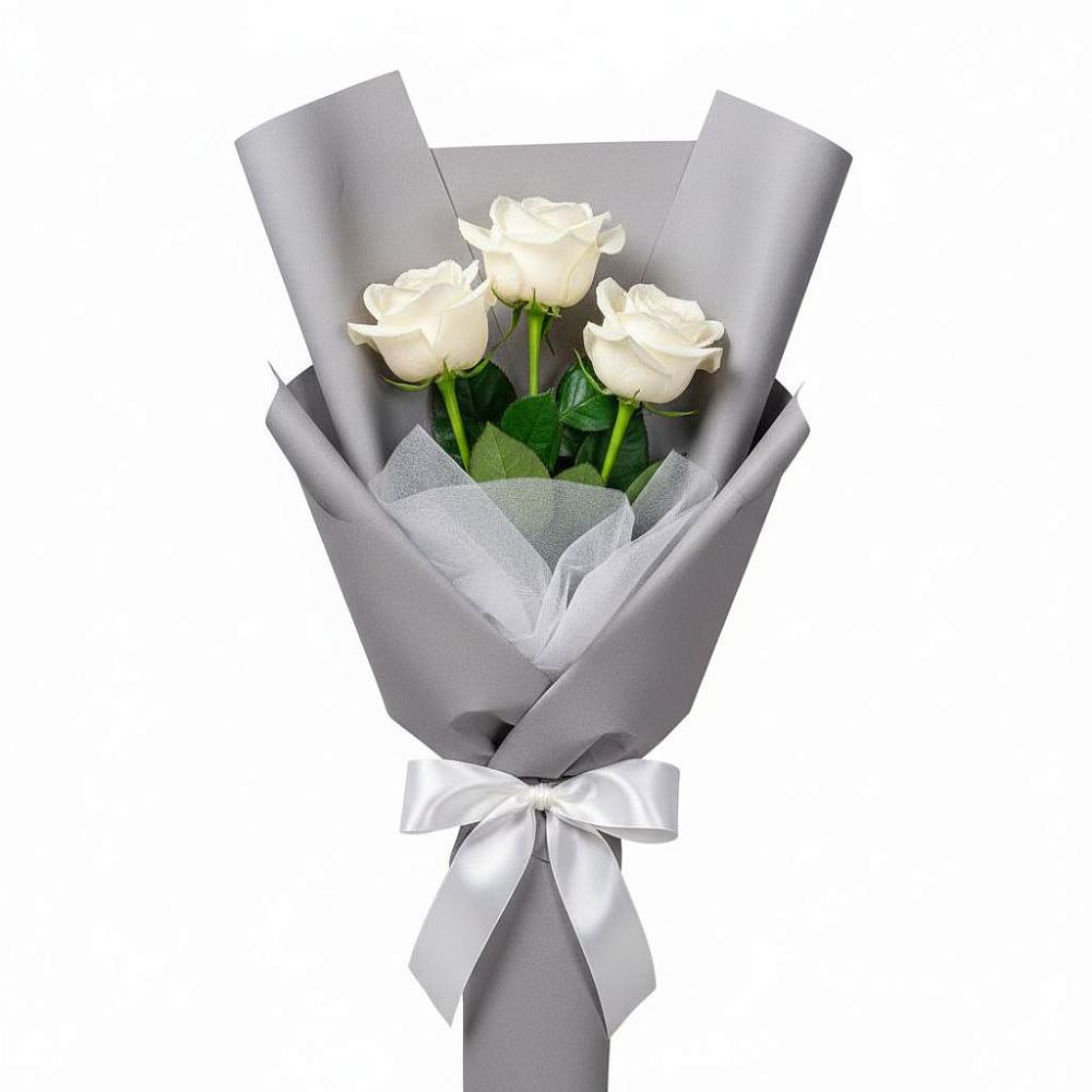 Букет 3 белые розы в Олымский