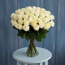Букет 51 Белая роза Эдлесс Лав в Олымский