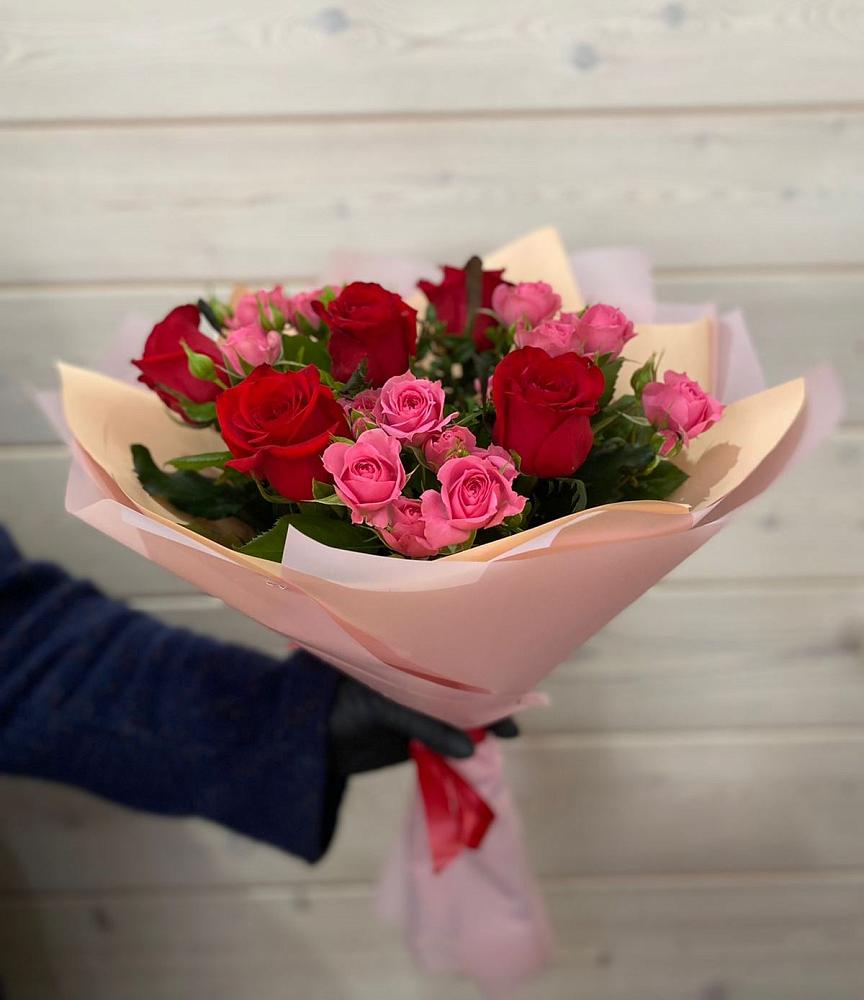 Букет цветов из: Розы в Олымский