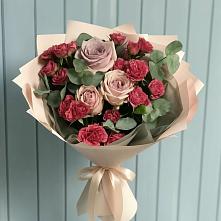 Букет цветов из:  Гвоздики и Розы в Олымский