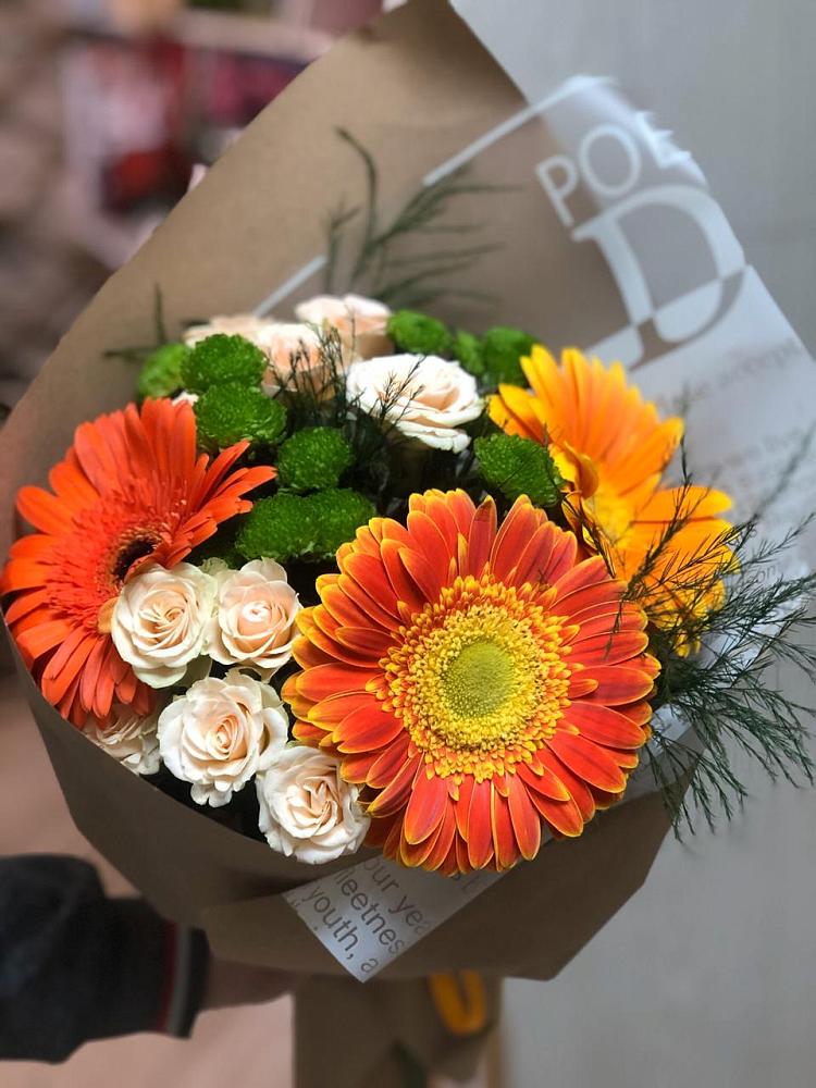 Букет цветов из: Герберы, Хризантемы и Розы в Олымский
